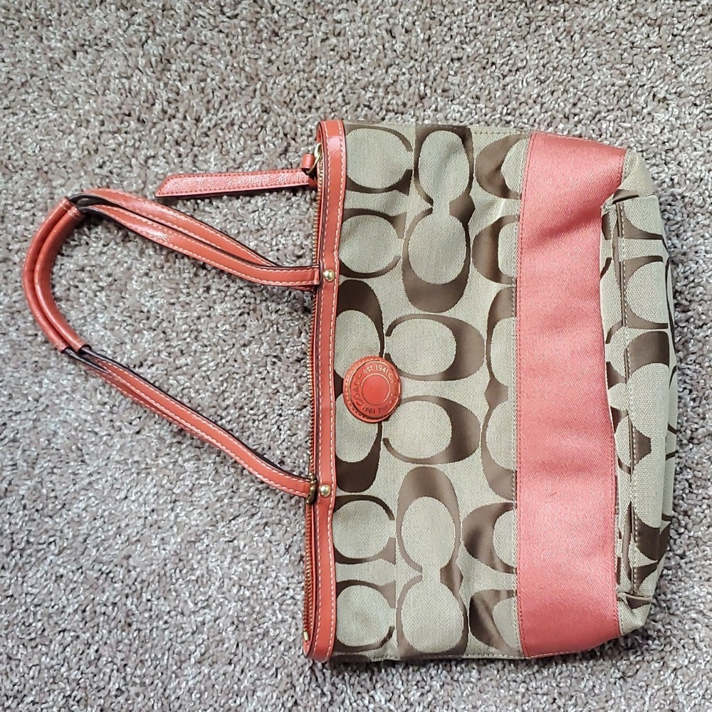 Coach shoulder bag